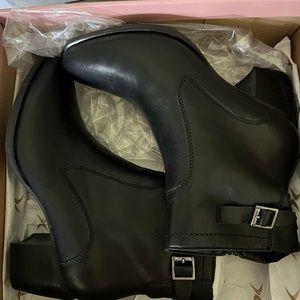 AETREX
RUBI LEATHER BLACK ANKLE BOOTS size 7